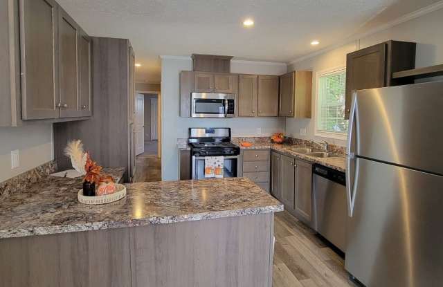 5580 Driftwood Ct Gallery 1
