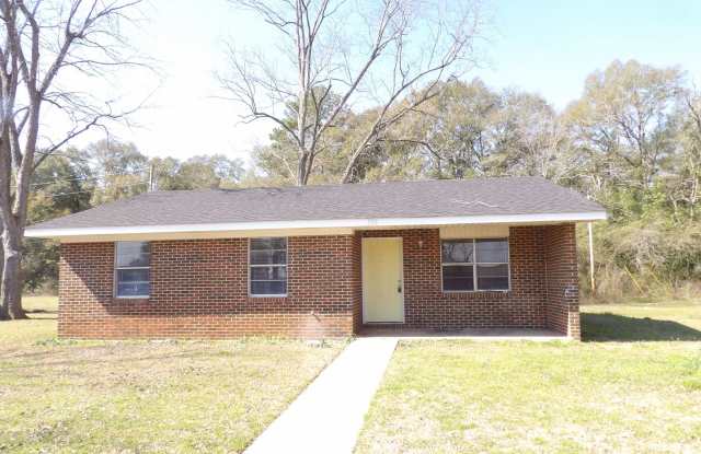 Kinston Apartments, Kinston, AL - 739 Richardson Street, Kinston, AL 36453