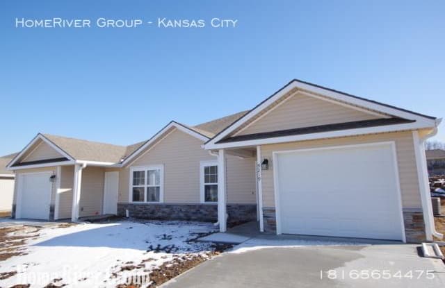 9219 N Gower Ave - 9219 North Gower Avenue, Kansas City, MO 64154