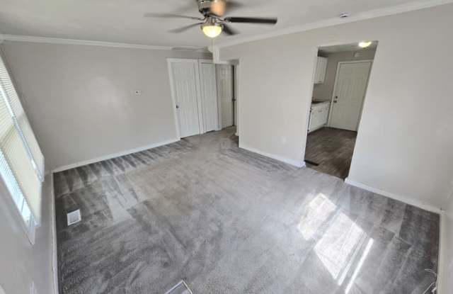 28 Carver Circle Gallery 3