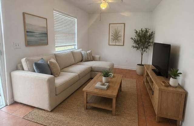 1512 Barton Road photos photos