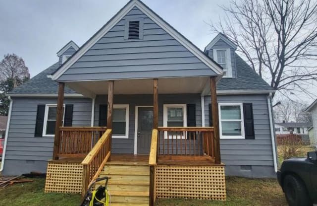 511 n 10th ave - 511 North 10th Avenue, Hopewell, VA 23860