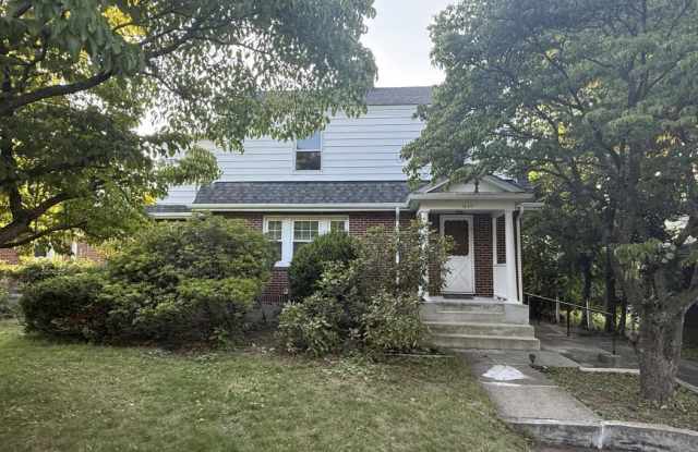 1639 Washington St. photos photos