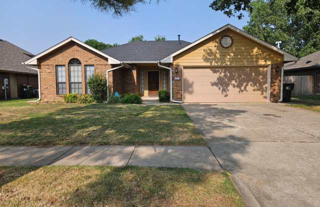 (3) Bed, (2)Bath Avail NOW! Cambridge Addition! photos photos