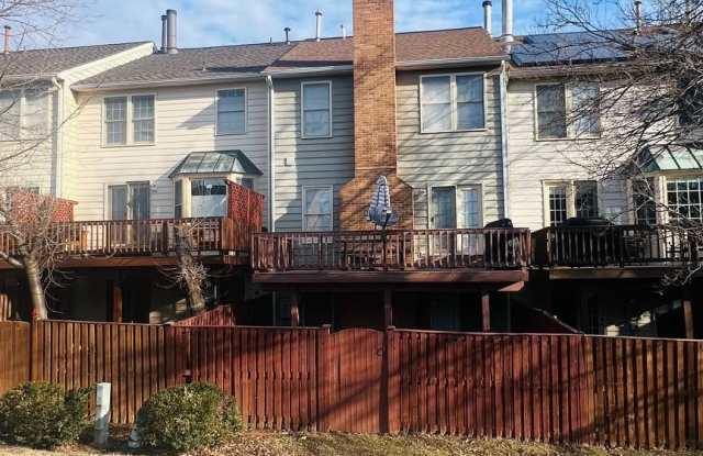 8035 TREVOR PLACE Gallery 4