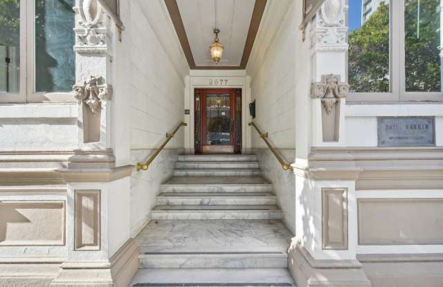 2677 Larkin - Furnished Gallery 2