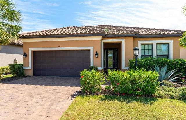 4511 TERRAZZA COURT photos photos