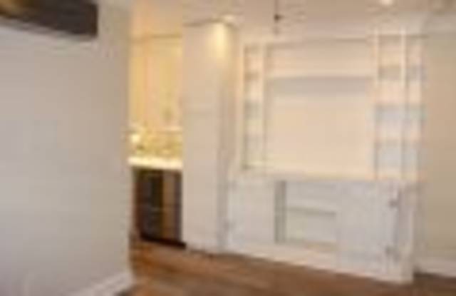 704 N. Monroe Street, Unit#4 Gallery 4