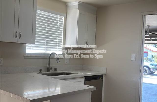 3016 Snowberry Lane Gallery 1
