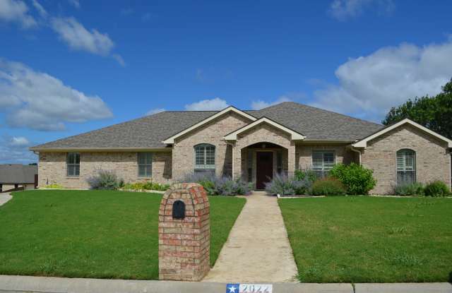 EXECUTIVE HOME IN COUNTRY TRAILS SUBDIVISION OF HARKER HEIGHTS! photos photos
