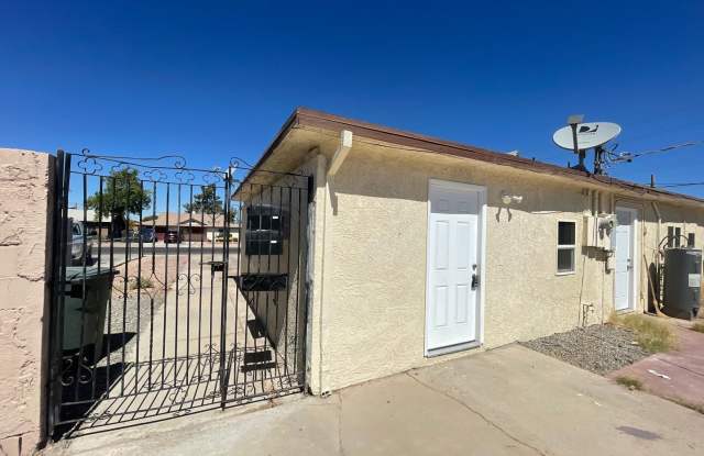 One Bedroom One Bathroom near Downtown Yuma! photos photos