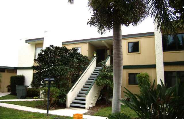 Turn key move in rental; 3 month minimum - 1550 Northeast 13th Terrace, Jensen Beach, FL 34957