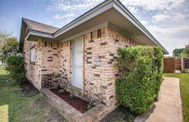 824 Skyline Drive Gallery 2