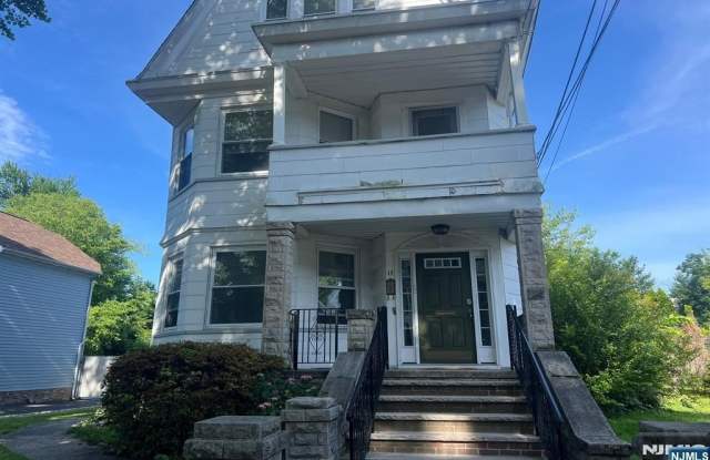 19 Spring Street 2 photos photos