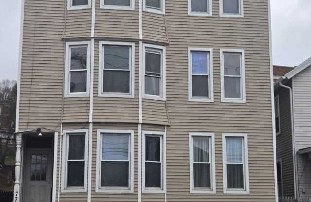 779 E Main Street unit: 2Nd Floor photos photos