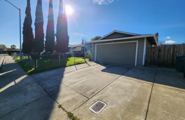 735 Wedgewood Drive photos photos