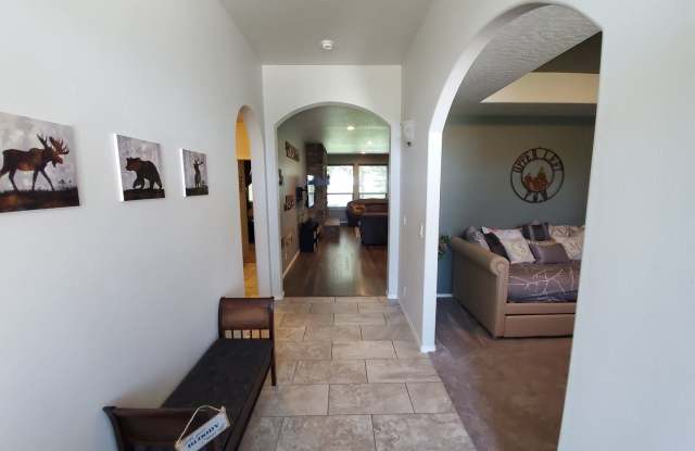 9478 N Prince William Loop Gallery 3