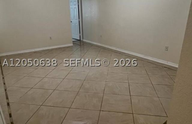 2416 SE 19th Ct Gallery 4