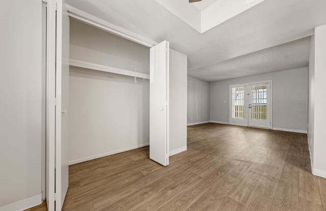 Villatree Apartment Homes Gallery 4