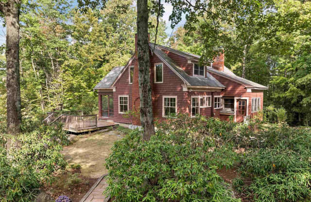 44 Neighbors Row - 44 Neighbors Row, North Conway, NH 03860 44 Neighbors Row - 44 Neighbors Row, North Conway, NH 03860