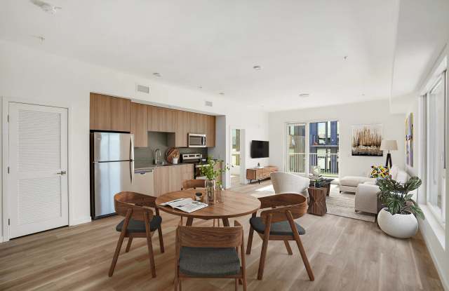 2221 Western Gallery 3