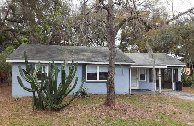 3 Bed 1 Bath Home | Pet Friendly | Washer Dryer Hook Ups | Section 8 Welcome photos photos