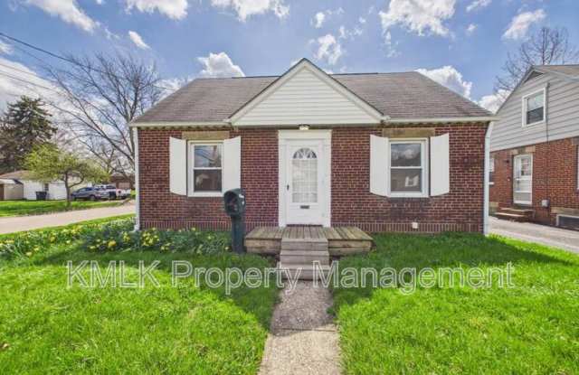 1078 Lindsay Ave photos photos