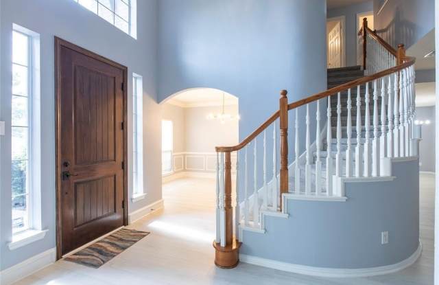 7720 Brushfield Drive Gallery 4