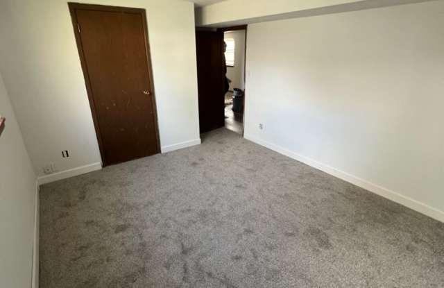 Cozy home in North Gate, $1600 Gallery 4