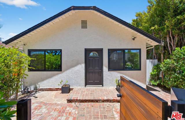 925 Marine St photos photos