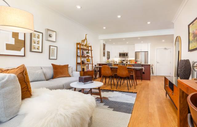 2 bed/2 bath in Brookline photos photos