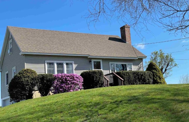 12 River Road - 12 River Road, Rockingham County, NH 03885