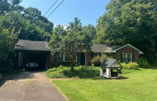 3 Bedroom Gem on Hardin Dr. off South UGA Campus! photos photos