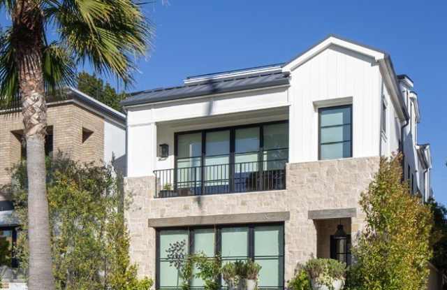 506 Goldenrod photos photos