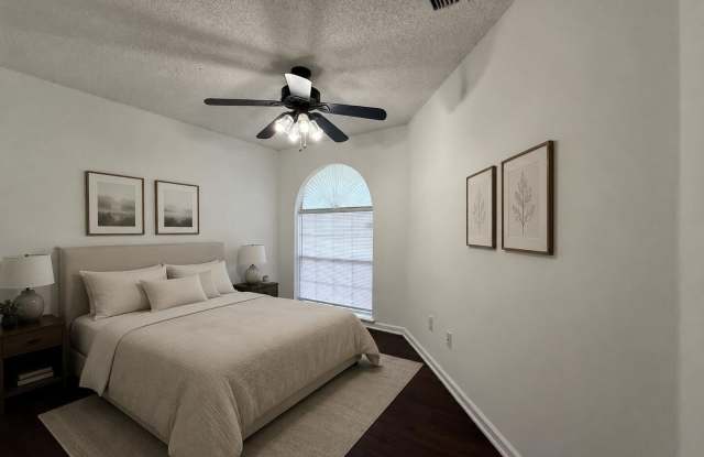 2719 LANTANA LAKES Drive W Gallery 4