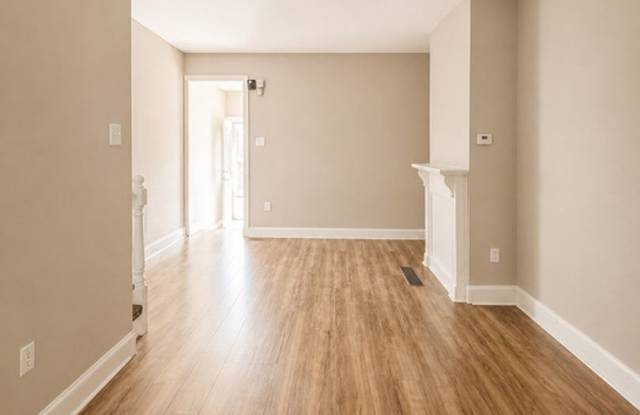 Updated 3-Bedroom Harrowgate Rental with Central Air & In-Home Laundry Gallery 3