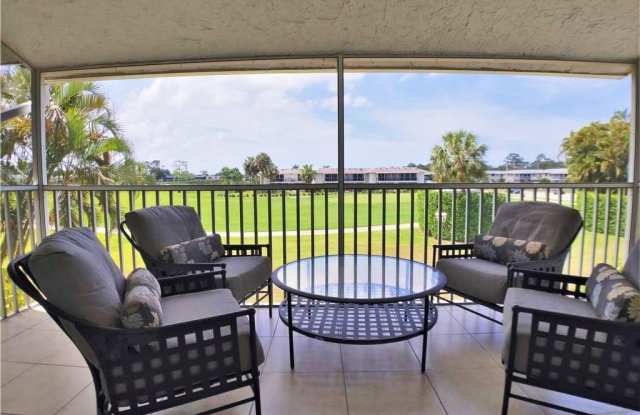 108 Penny Ln unit: 4 photos photos