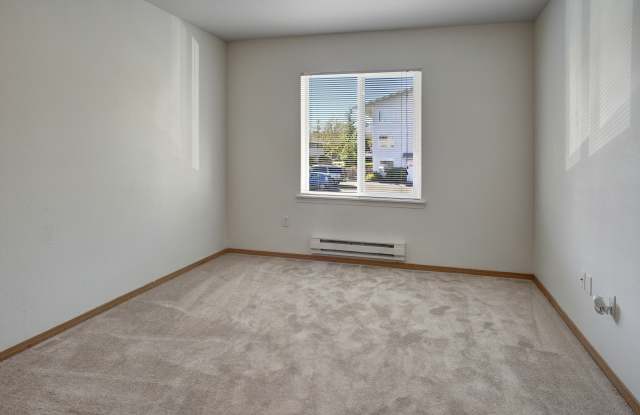 Lake Park Gallery 4