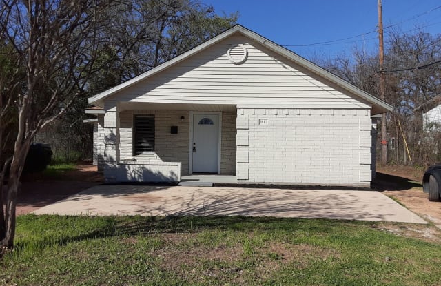 3817 E 1st St - 3817 East 1st Street, Fort Worth, TX 76111