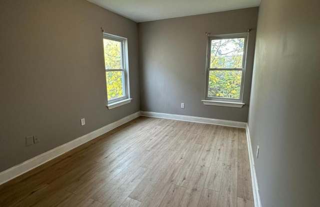 3808 SPRING GARDEN Street Gallery 2