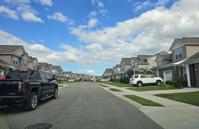Move-In Ready End-Unit Townhome in Sawgrass West Gallery 1