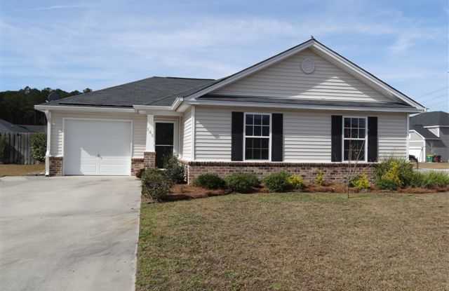 4 Bedrooms, 2.5 Bathrooms in Live Oak Subdivision photos photos