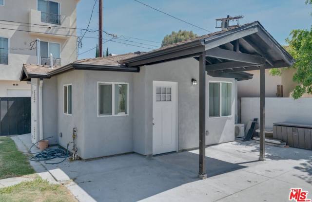 15011 Hartsook St photos photos