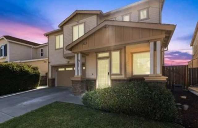 Goldridge Community - 5074 Rowe Drive, Fairfield, CA 94533