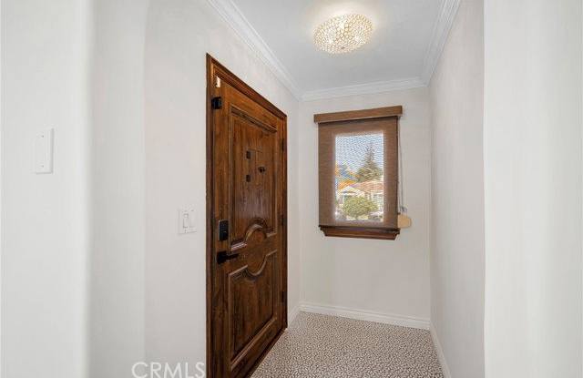 1560 Ridgeway Drive photos photos