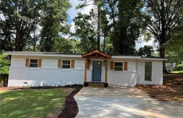 2956 Monterey Drive Gallery 2