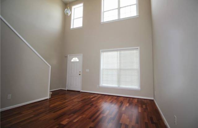 4909 Falling Water Terrace Gallery 2