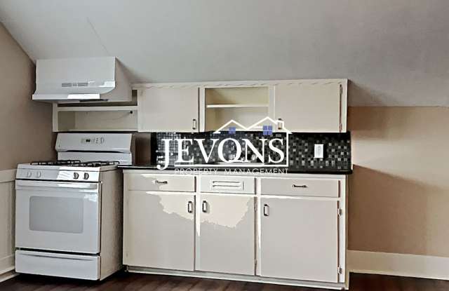 Make yourself at home in this apartment located near Auburn Station, Walmart, and all essential amenities photos photos