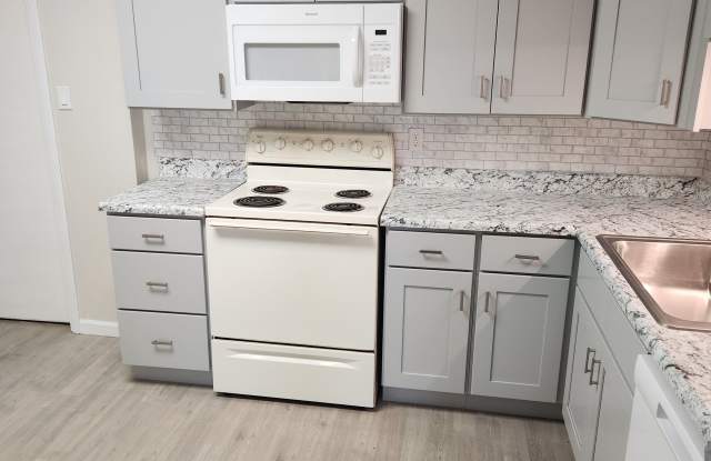 2476 Brodhead Rd photos photos