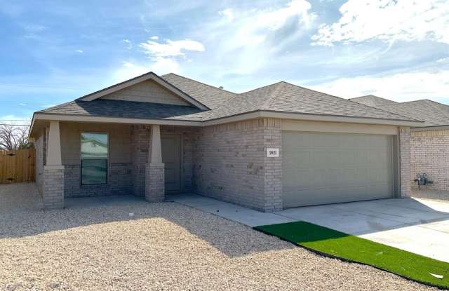 2021 Kenwood Avenue - 2021 Kenwood Avenue, Lubbock, TX 79407